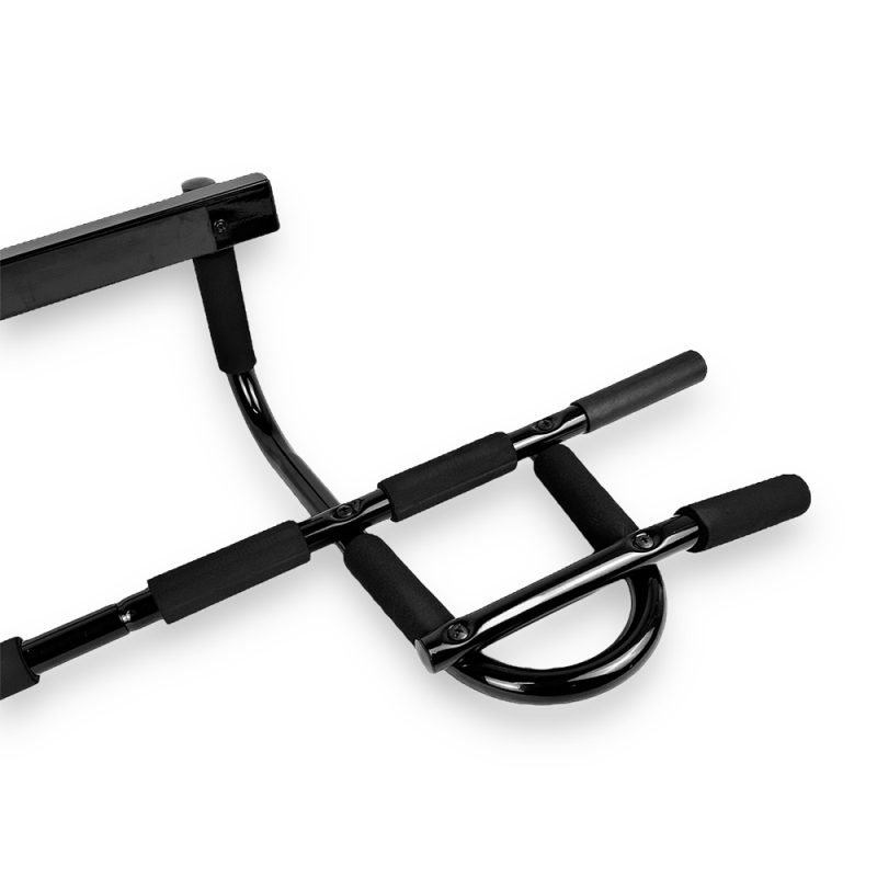 Pull up bar deuropening close up