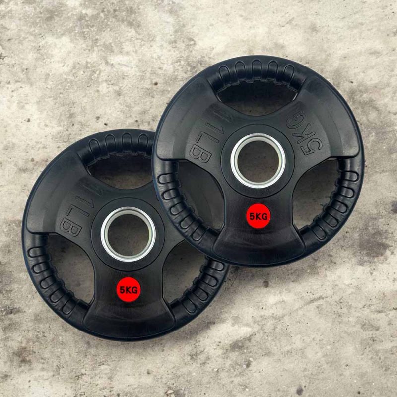 Tri Grip Weight Plate 5 KG bovenaanzicht set van 2 op vloer
